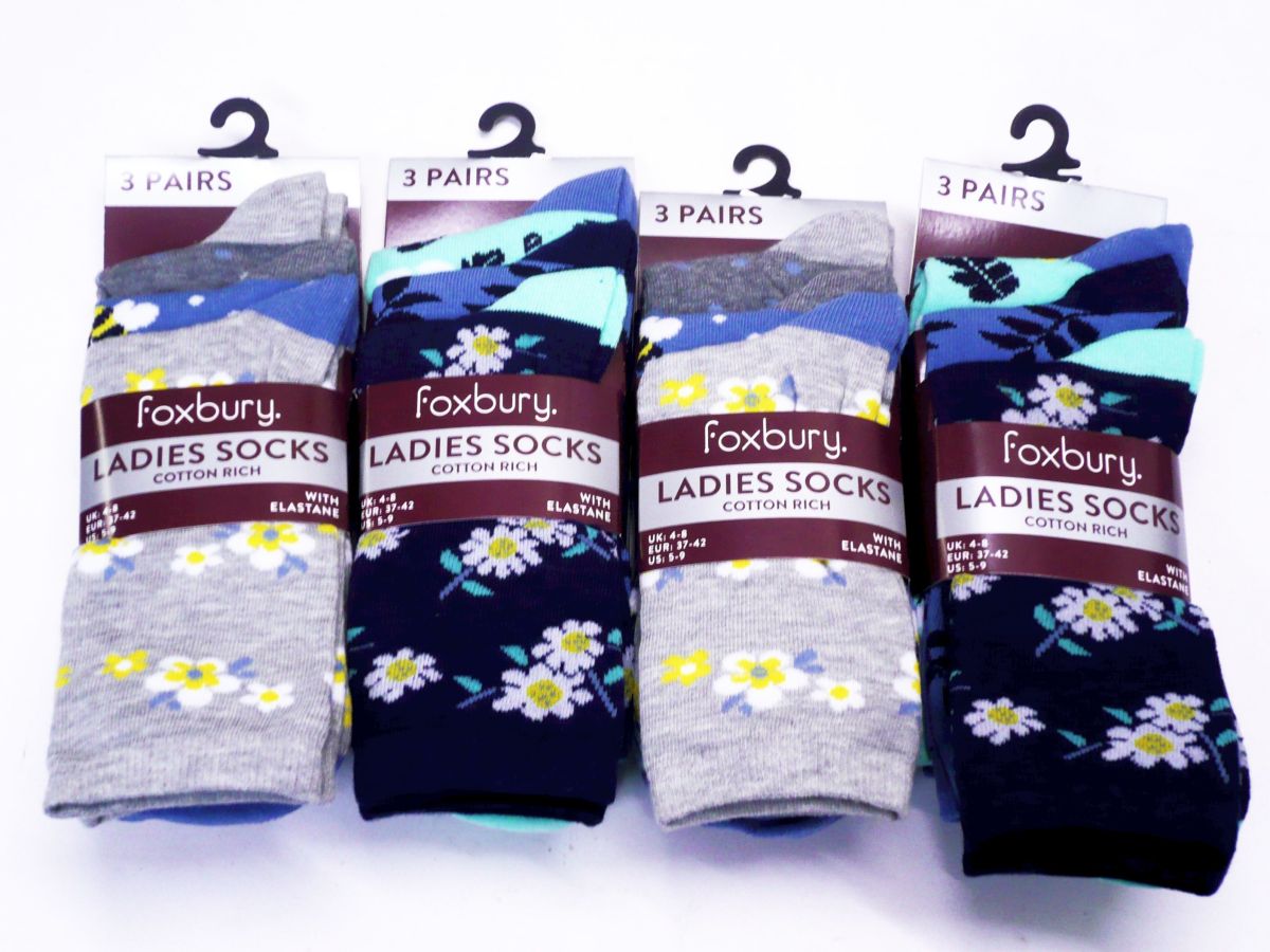 Ladies floral design socks.
(3pkt x4)